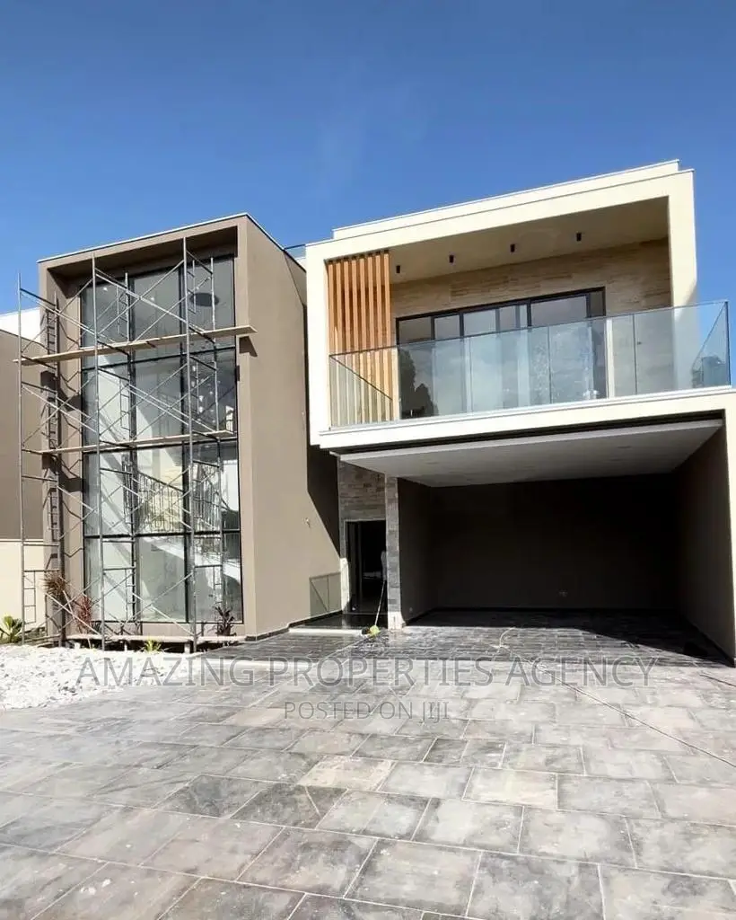 4bdrm House in East Legon for sale