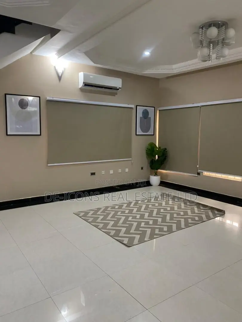 4bdrm Duplex in De-Icons Real Estate, Ghana Link Area for sale