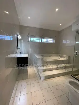 3bdrm Duplex in Pleasant Properties, East Legon for rent