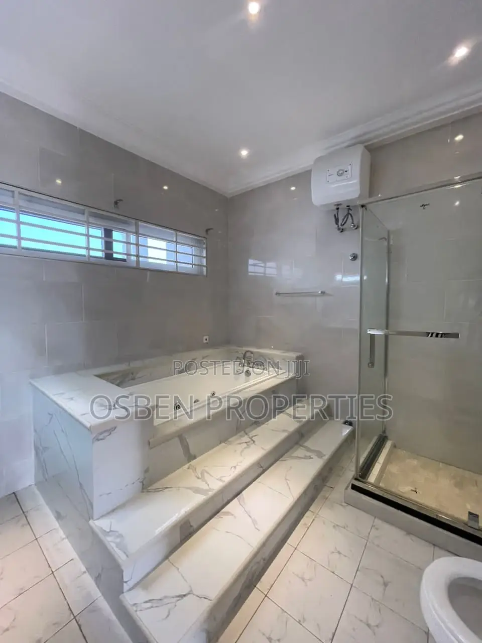 3bdrm Duplex in Pleasant Properties, East Legon for rent