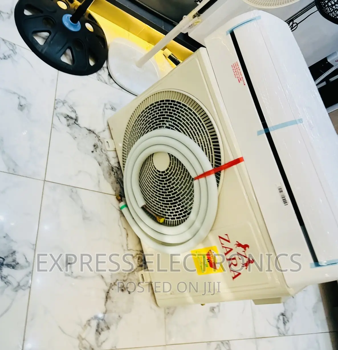 Unleash Refreshing Cooling Split R410 Gas 1.5hp AC White