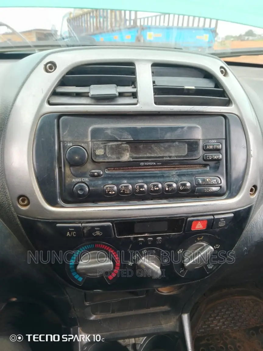 Toyota Yaris 2008 ( Empty ) Dashboard