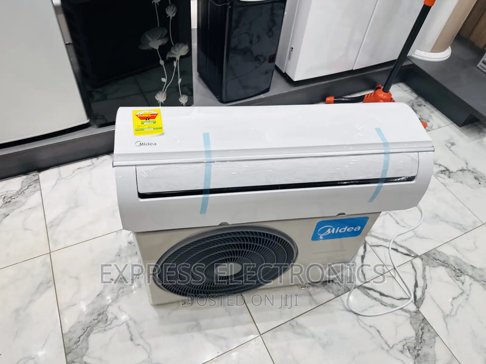 Eco Chill R410 Gas 2.0hp Midea AC White