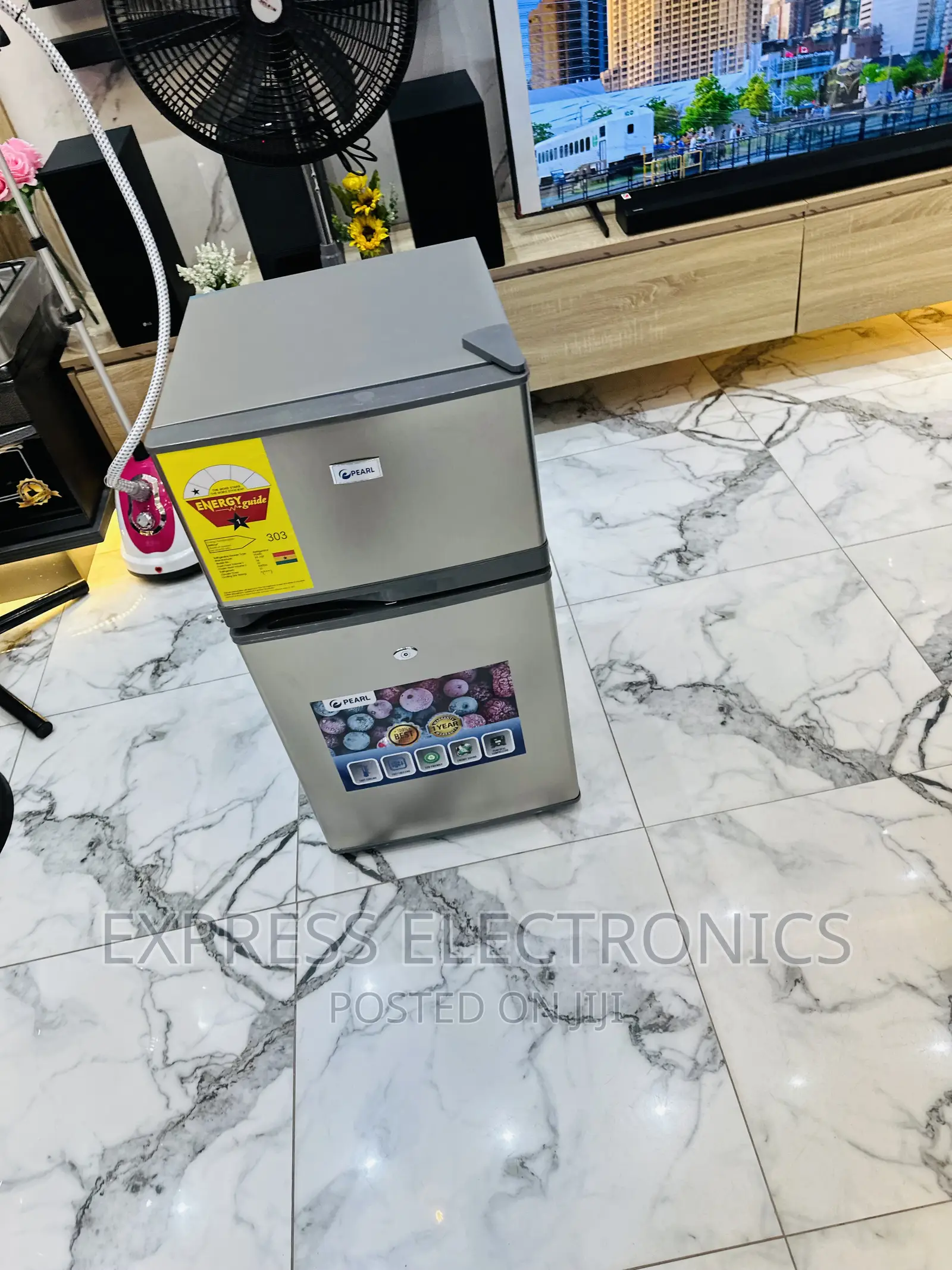 Shop the Best Table Top Double Door Fridge Pearl 10T