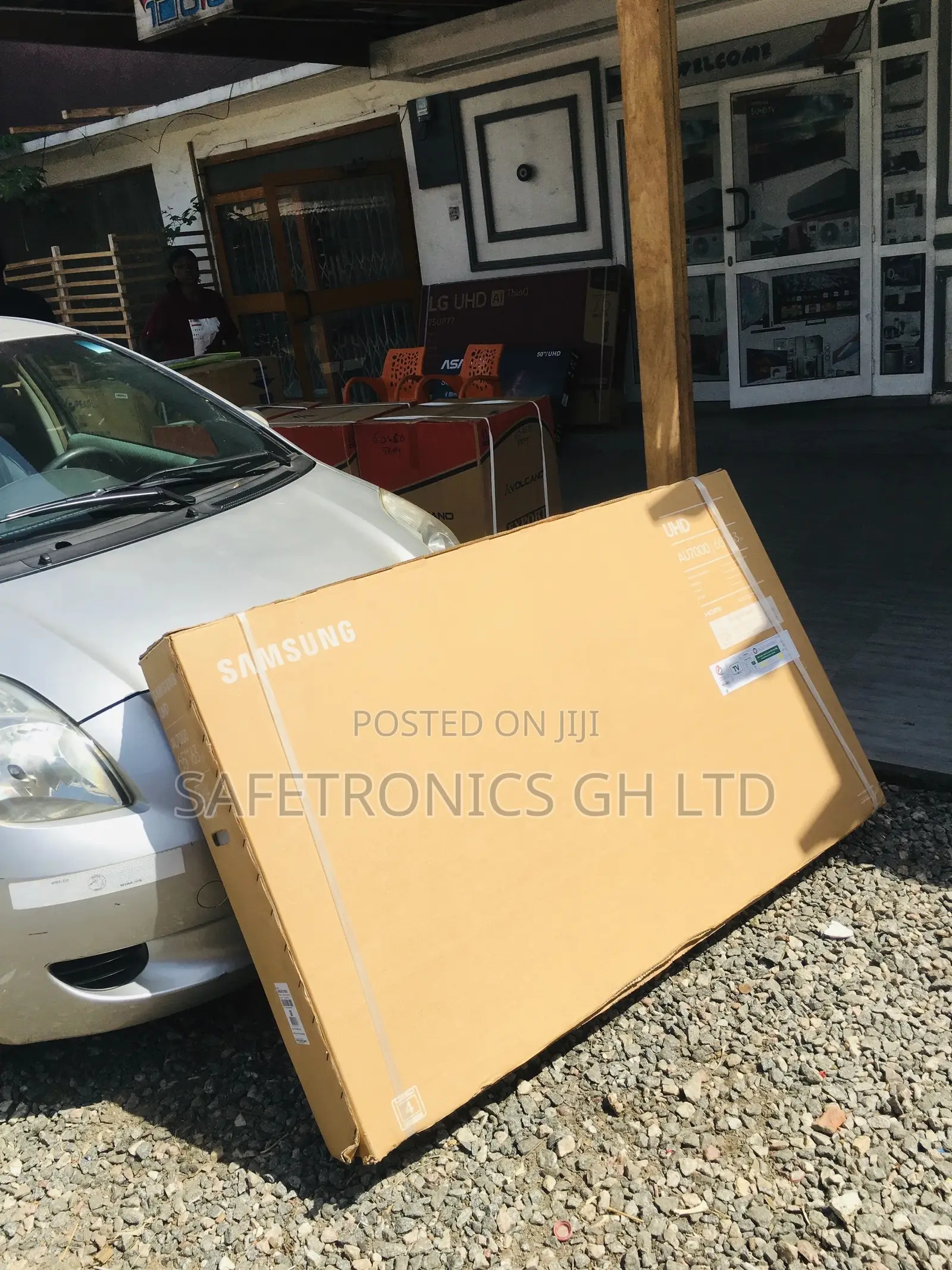 Smart BU80 65 Inches Glossy Samsung UHD Electric Black