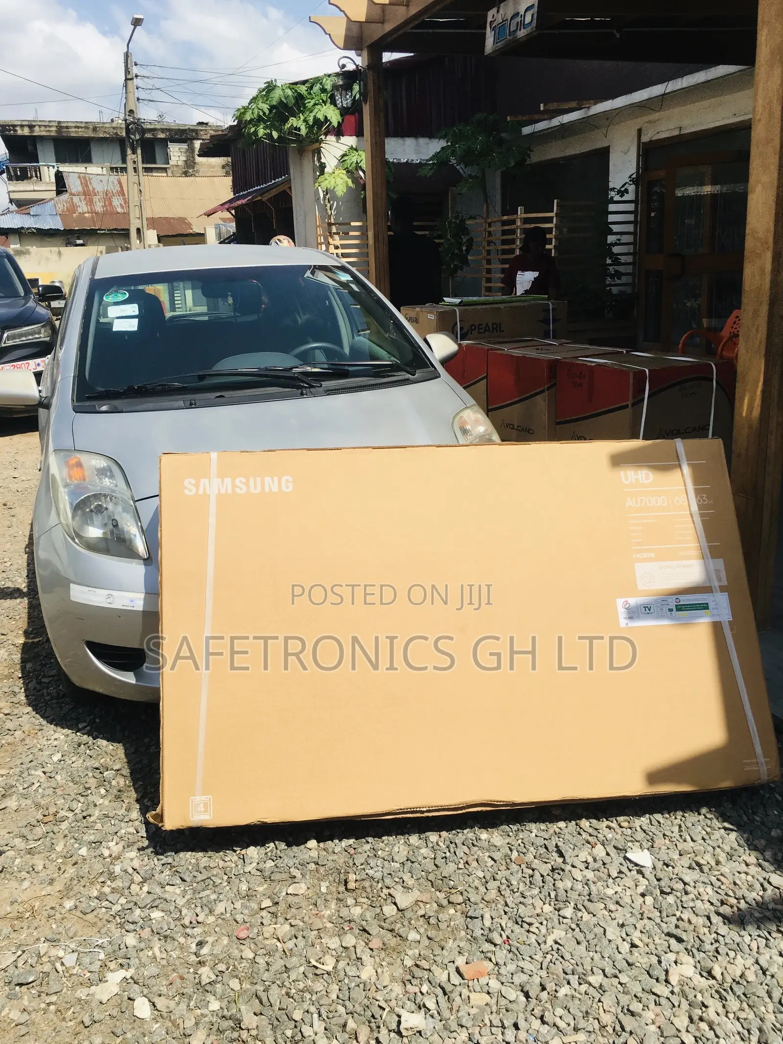 Smart BU80 65 Inches Glossy Samsung UHD Electric Black