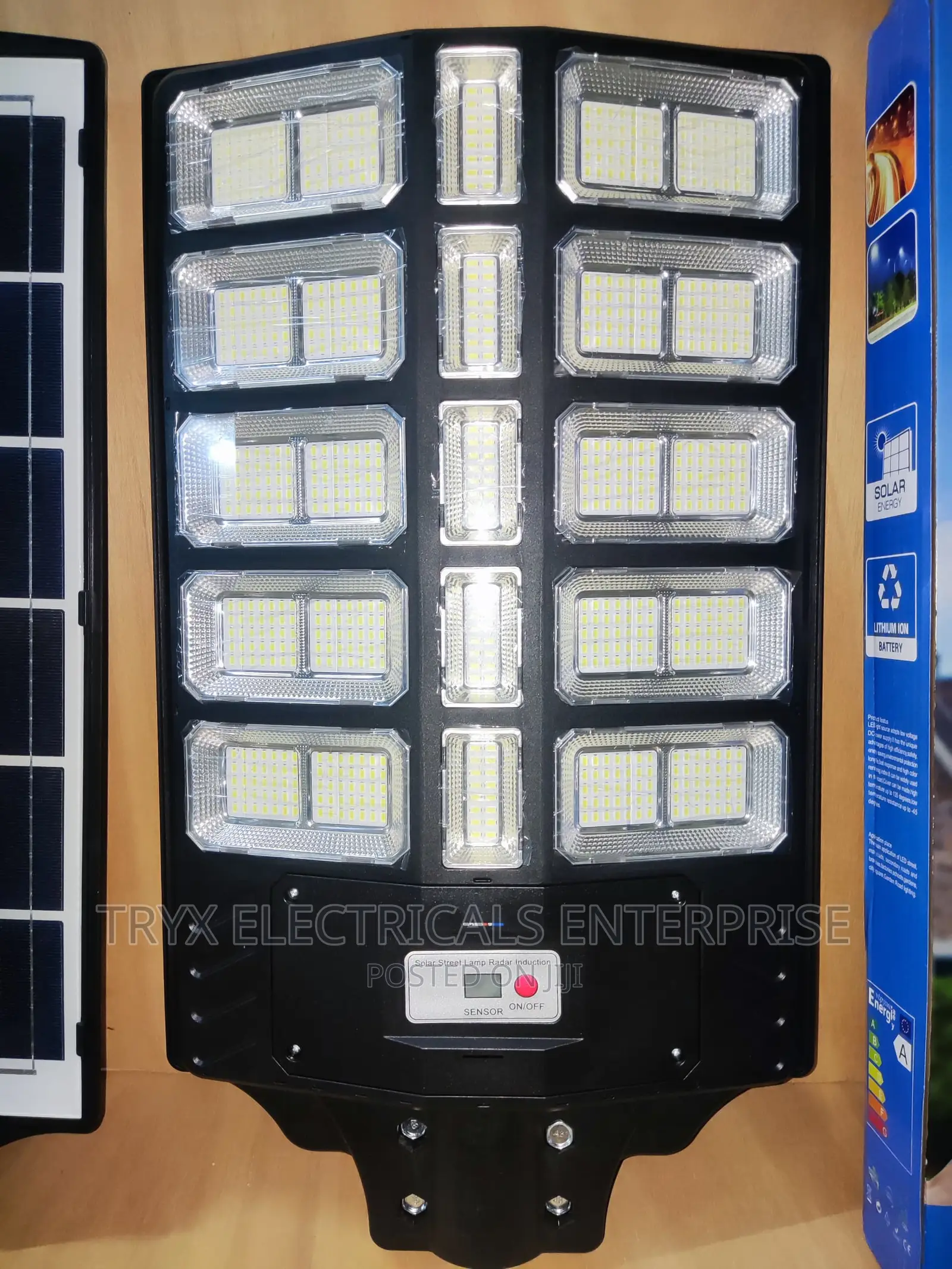 800W Solar Street Light ( Wide Angle)
