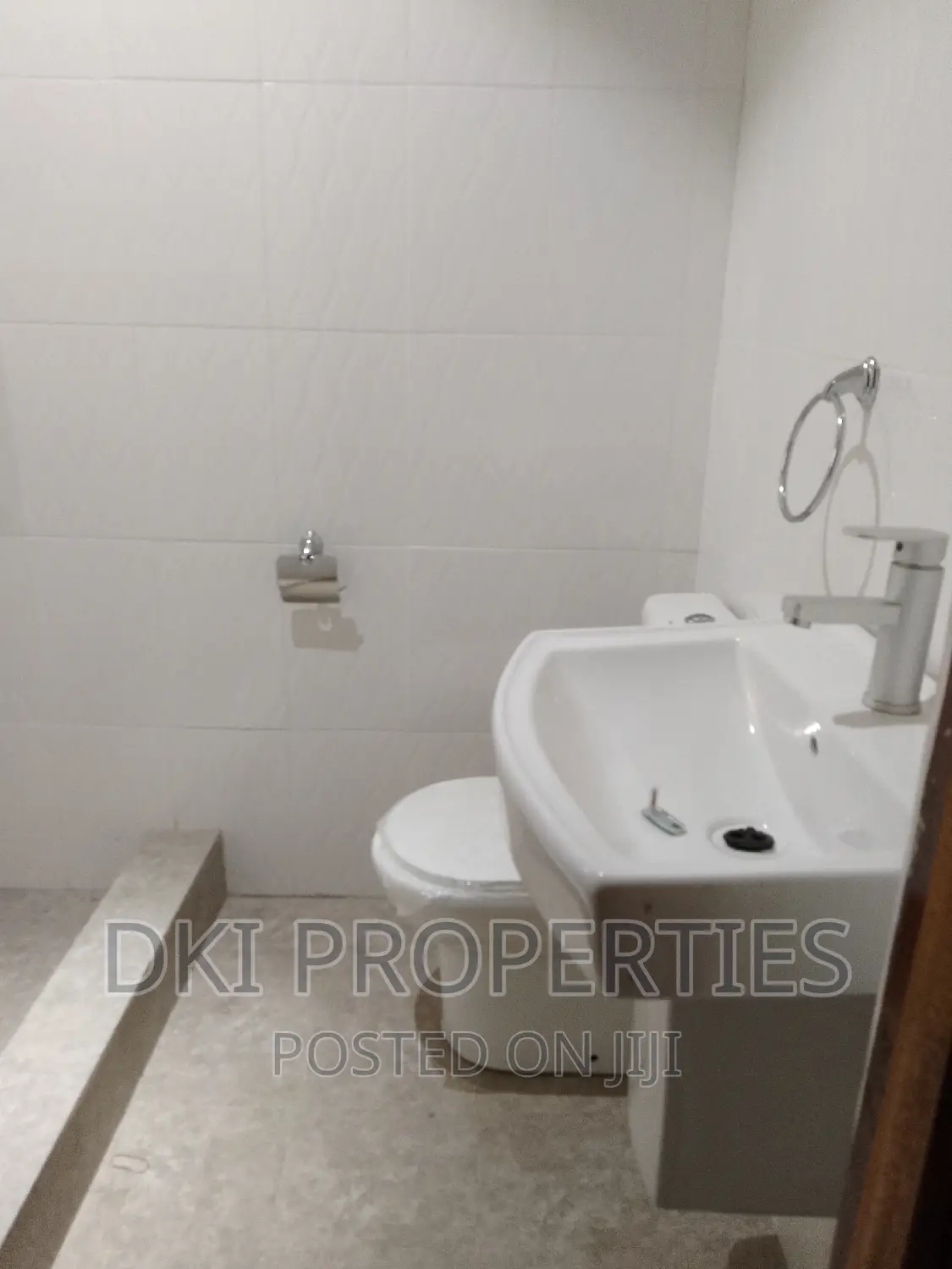 3bdrm House in Dki Properties, Oyarifa for sale