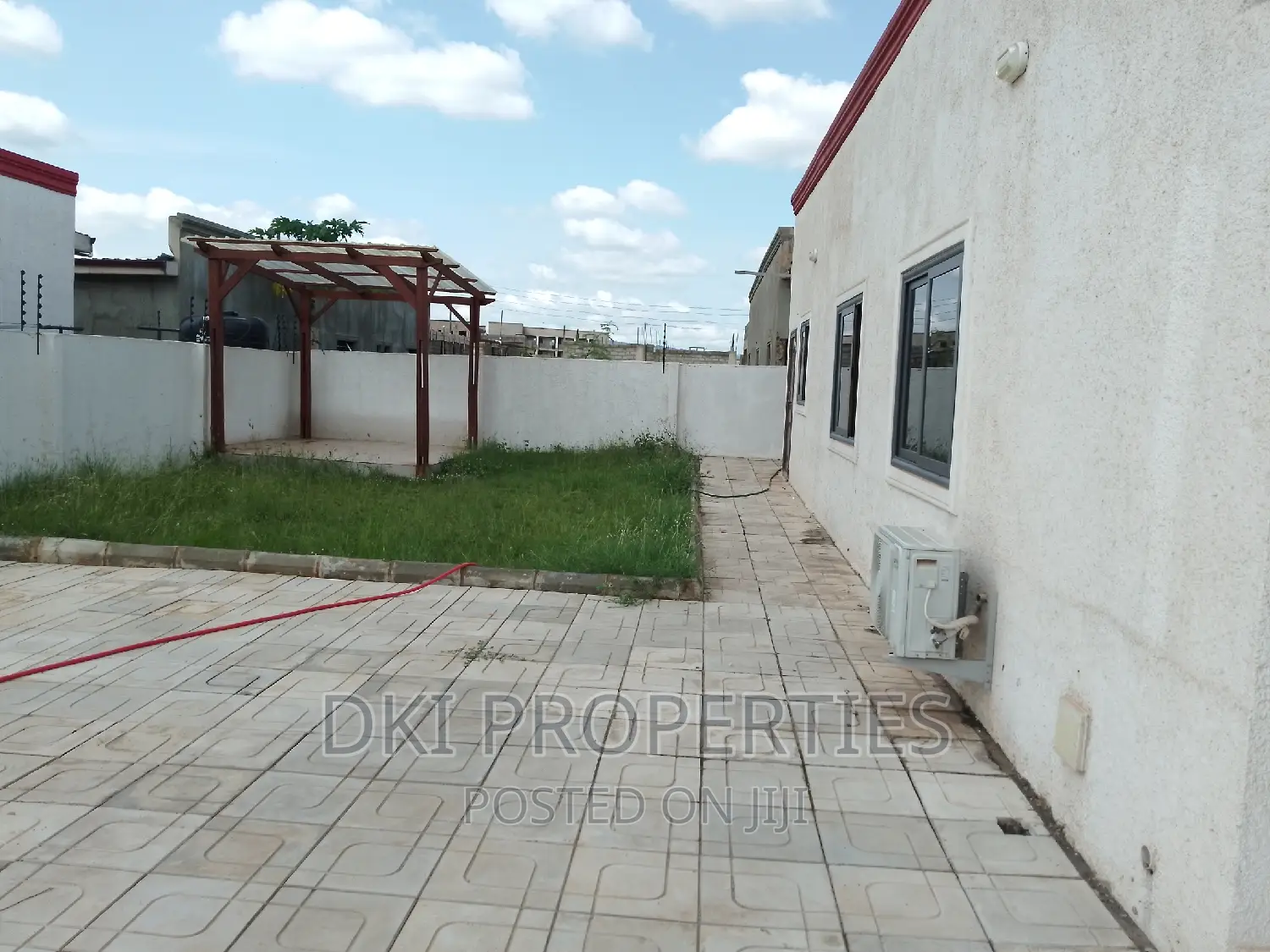 3bdrm House in Dki Properties, Oyarifa for sale