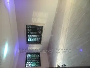 3bdrm Duplex in De-Icons Real Estate, Awutu Senya East Municipal