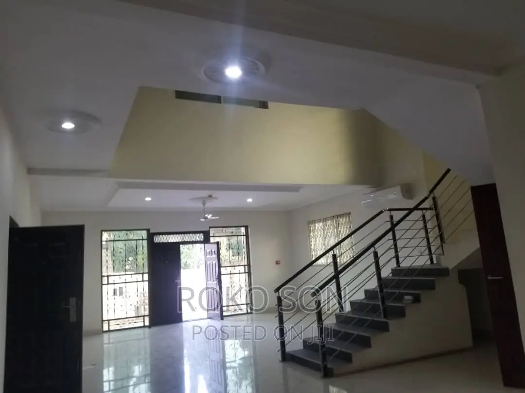 5bdrm Duplex in Dr Roko, West Legon for rent