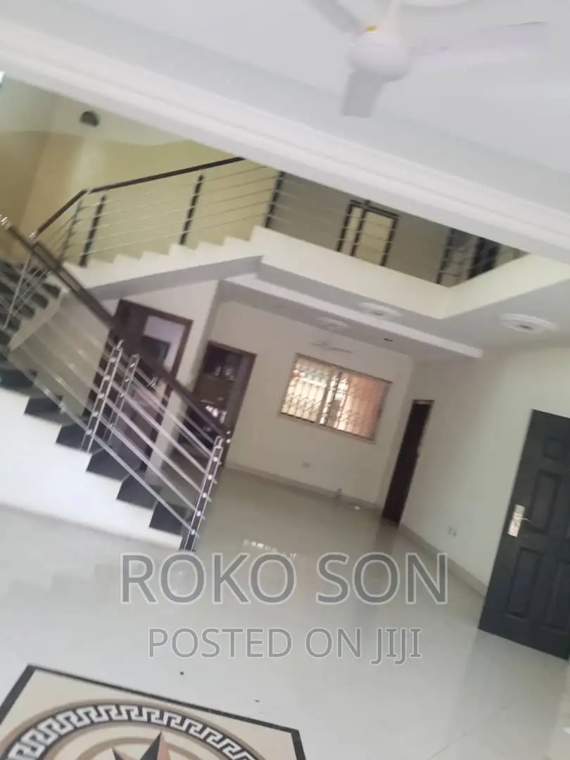 5bdrm Duplex in Dr Roko, West Legon for rent