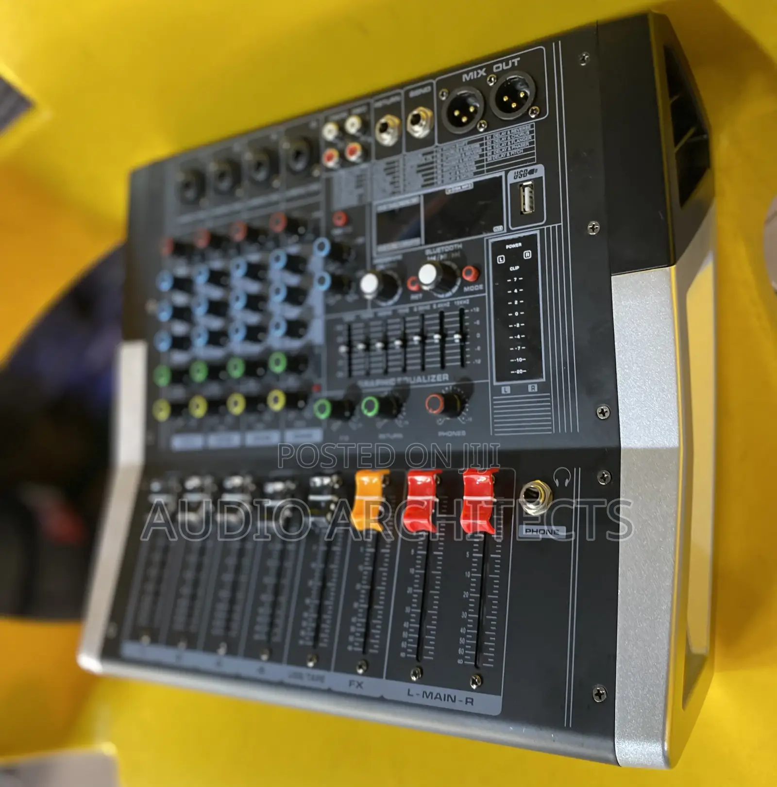 Yamaha 4 Channel Powered Mixer (KV4)