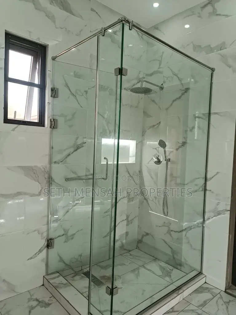 4bdrm House in Skm, Ashaley Botwe for sale