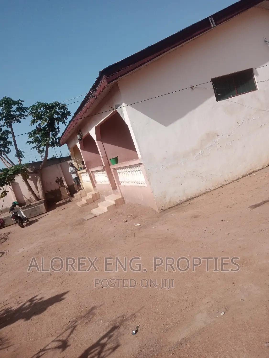 3bdrm House in Teiman Station, Oyarifa for sale