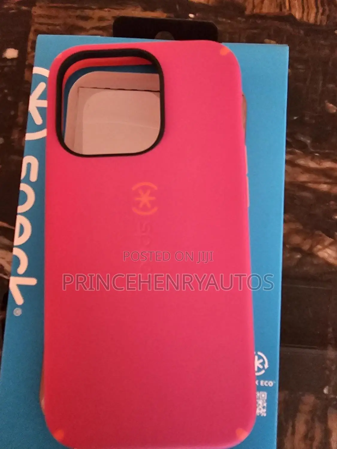 Speck iPhone 14 Pro Slim Drop Protection Dual Layer Case
