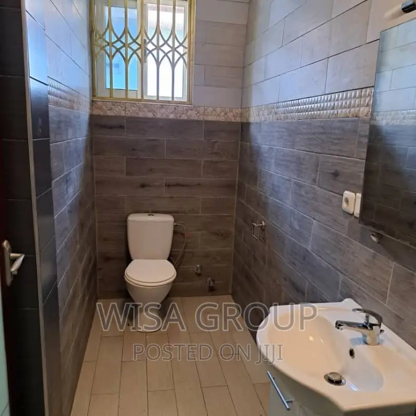 4bdrm Duplex in Wisa Groups, Accra Metropolitan for rent