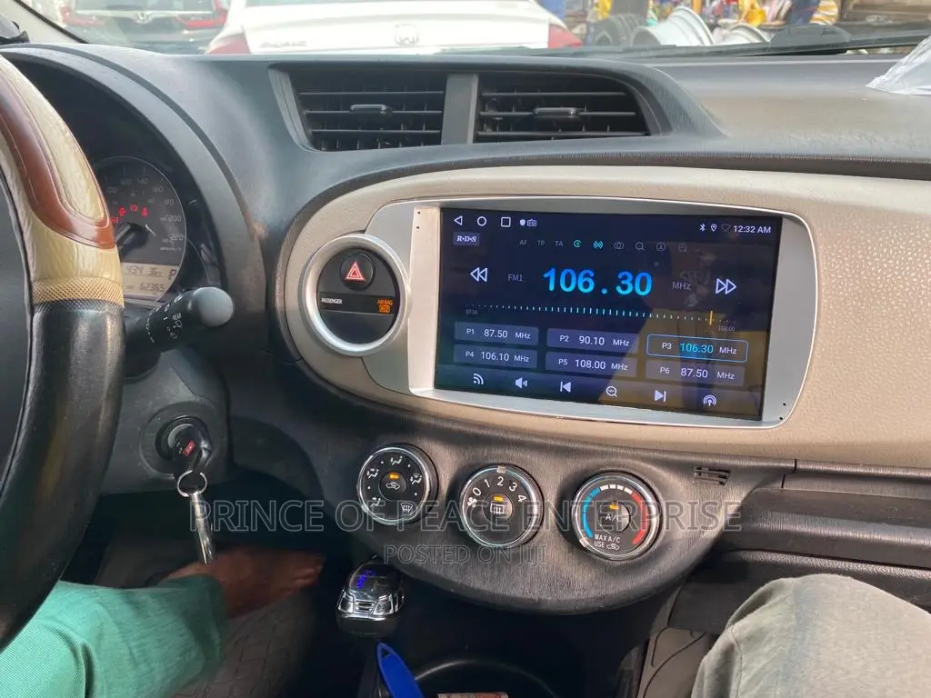 Yaris and Vitz 2012 Android Car Tape 9 Inches Screen 4+32