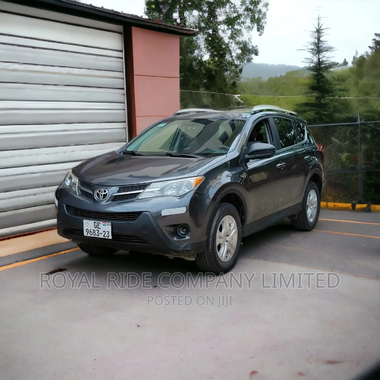 Rent a Car - Toyota Rav 4 Le Grey