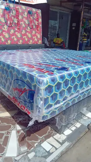 Solid King-Size Mattress 20" Latex Foam