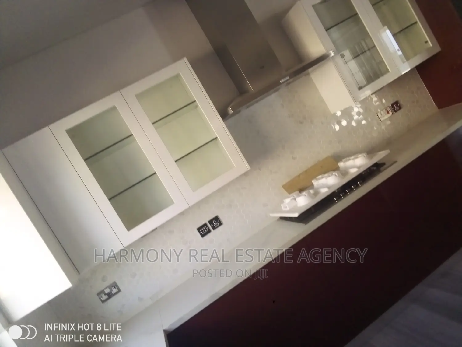 4bdrm House in Airport Residential Area for rent