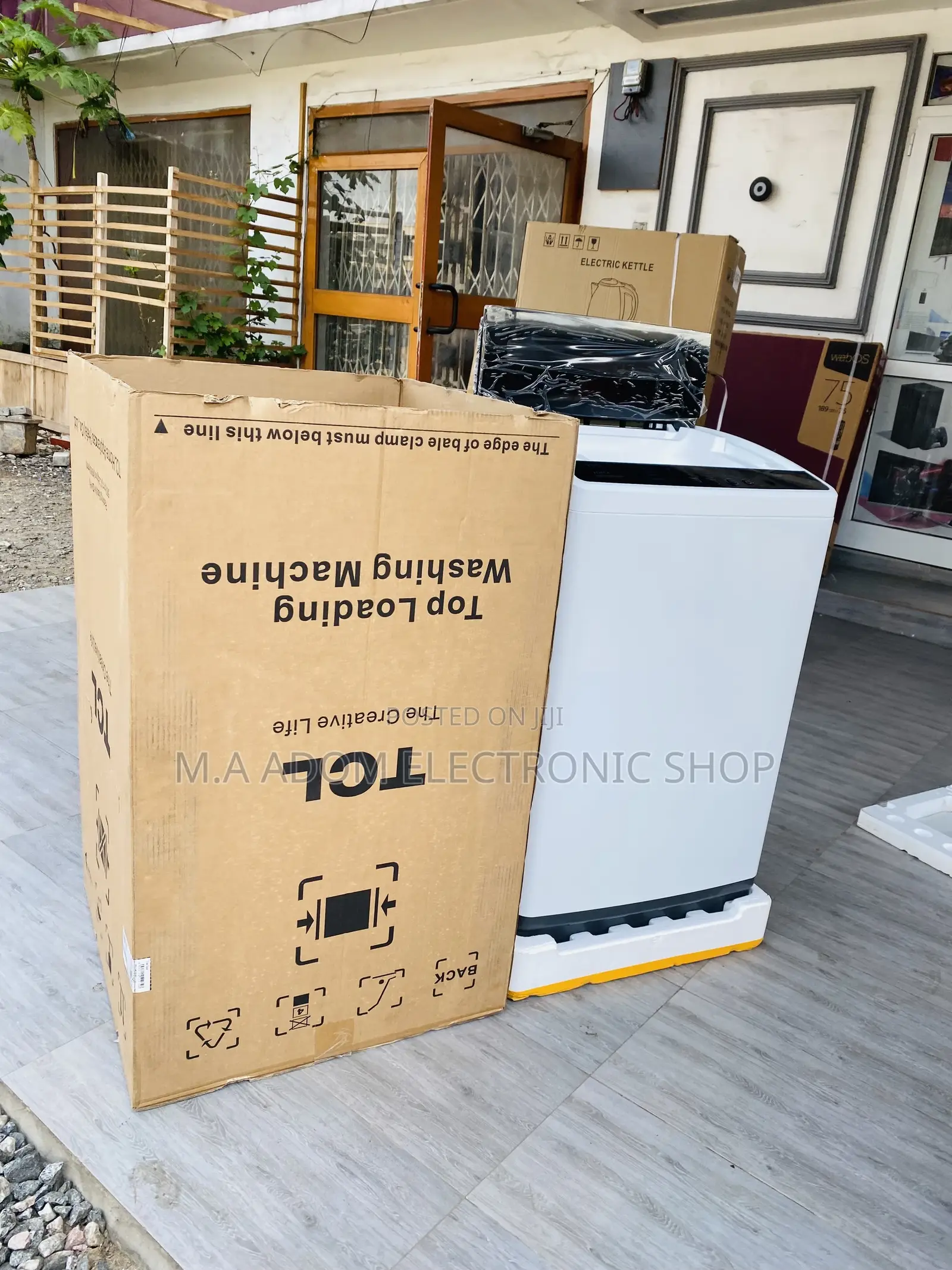 High Quality TCL Top Load Electric Washing Machine.