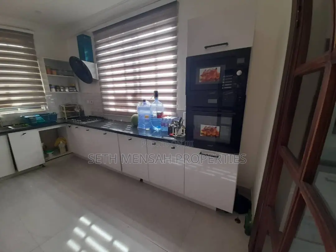 Furnished 3bdrm Townhouse/Terrace in Skm, Haatso for sale