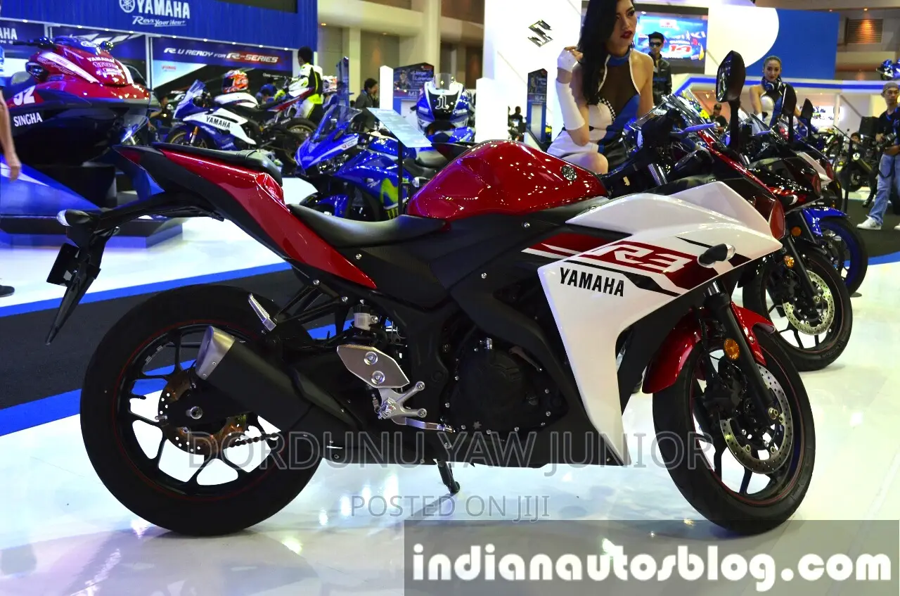 Yamaha R3 2018 Red