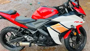 Yamaha R3 2018 Red