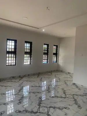 4bdrm House in Airport Residential Area for rent