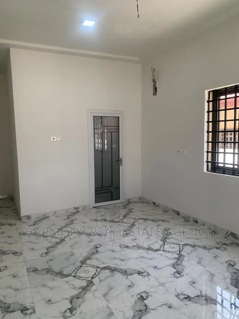 4bdrm House in Airport Residential Area for rent