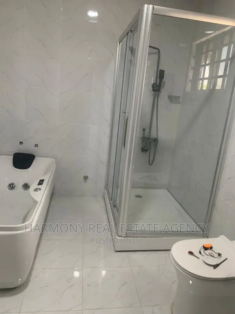 4bdrm House in Airport Residential Area for rent