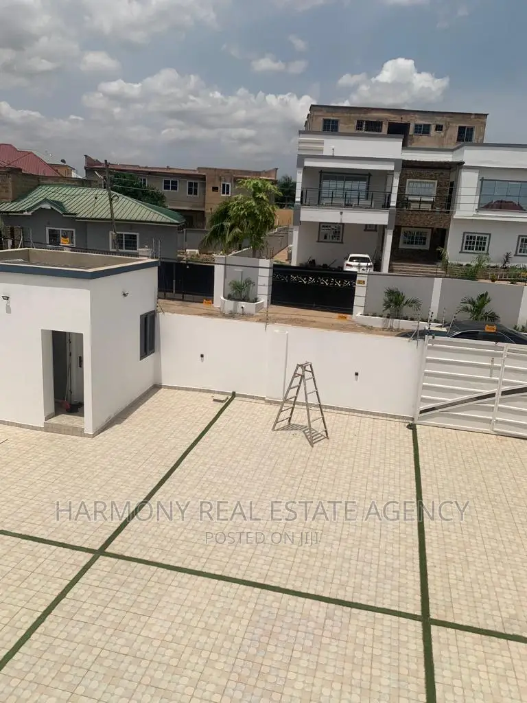 4bdrm House in Airport Residential Area for rent