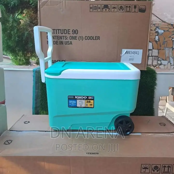 Igloo 38quart Wheelie Cool Ice Chest