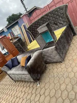 King Size Bed( Good Finishing and Quality Work)