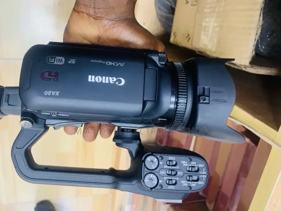 Affordable Canon Xa20 Full HD Professional Video Camcorder.