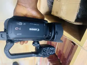 Quality Canon Xa20 Full HD Professional Video Camcorder 