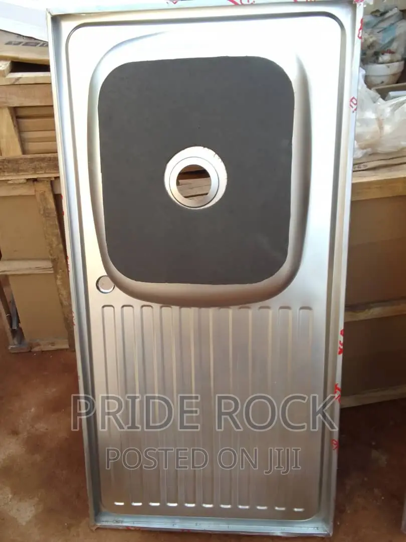 Block Kitchen Sink, 11⁄2 Waste, Flexible Tube and Tap