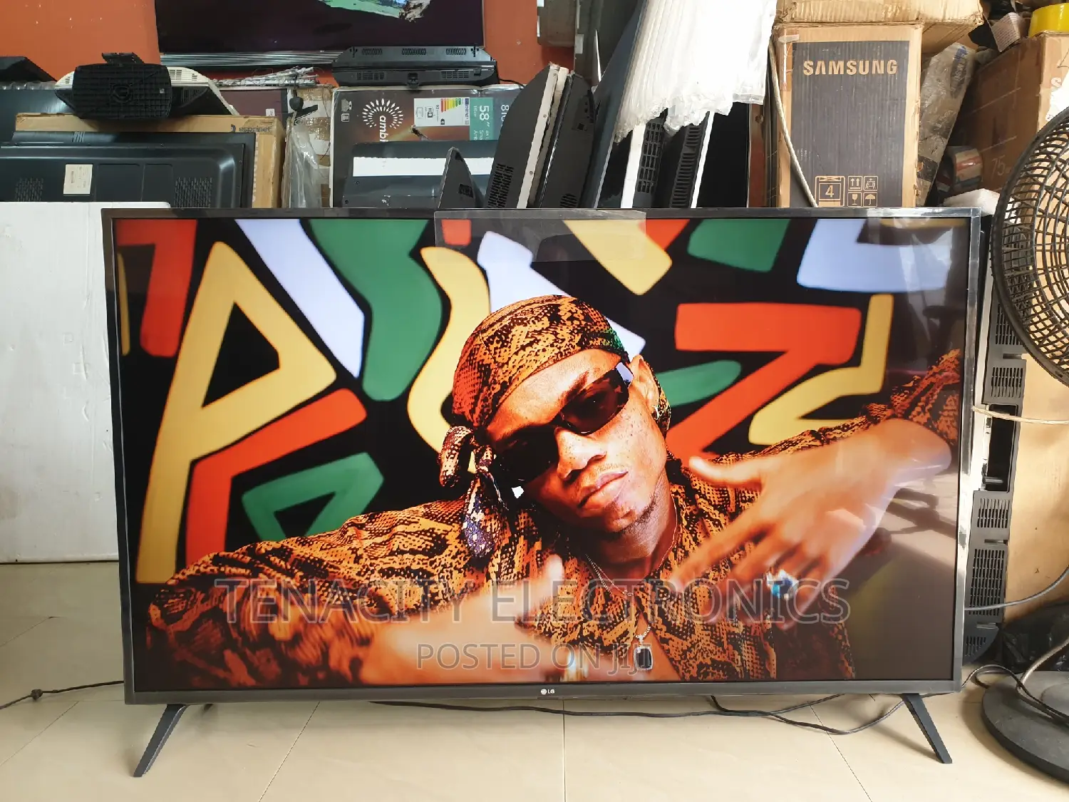 2022/Lg 55"Uhd HDR Smart Satellite TV