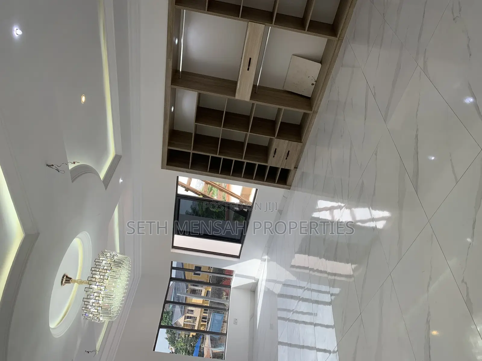 4bdrm Mansion in Skm Property, Ashomang Estate for sale