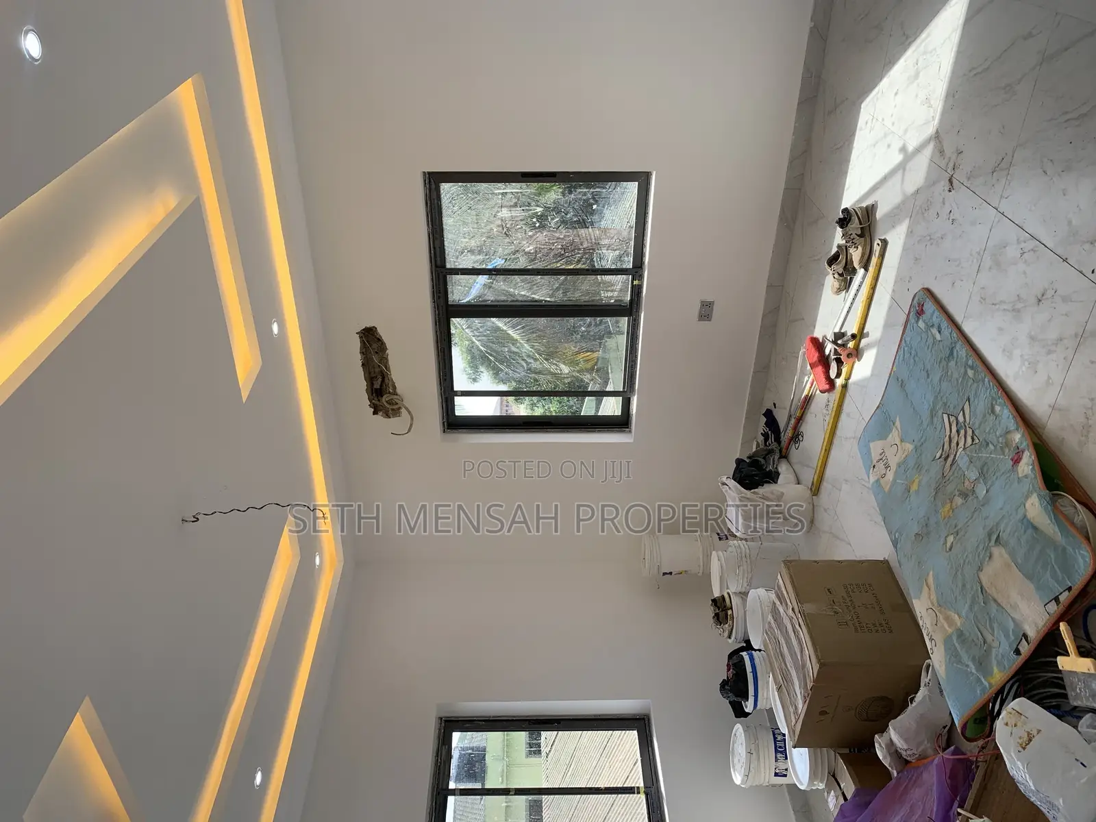 4bdrm Mansion in Skm Property, Ashomang Estate for sale