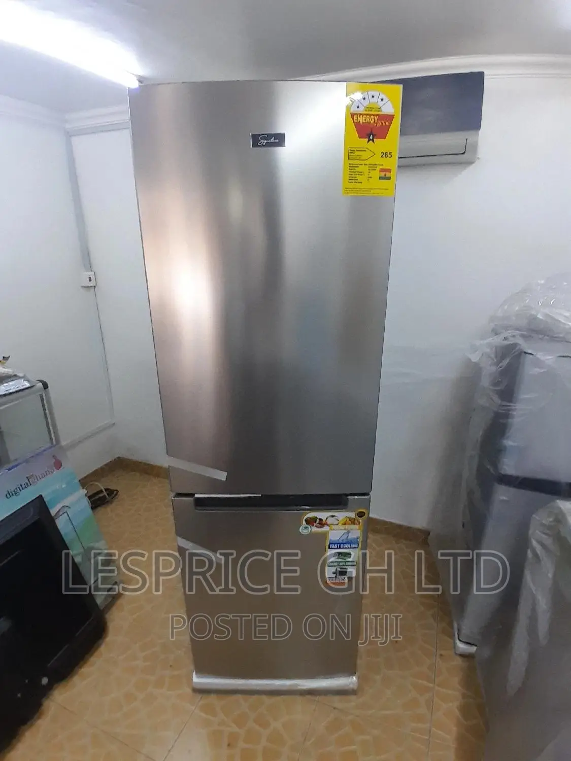 PROMO Fist-Class Signature 287 L Double Door Bottom Freezer