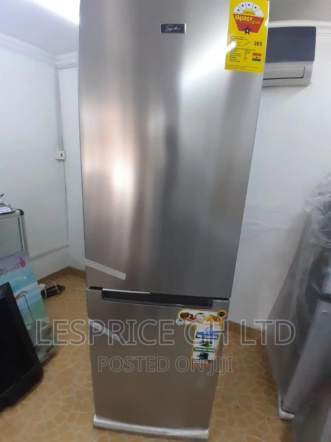 Signature 287 L //~ Impresive Double Door Bottom Freezer