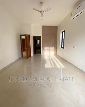 4bdrm Duplex in Adjiriganor for rent