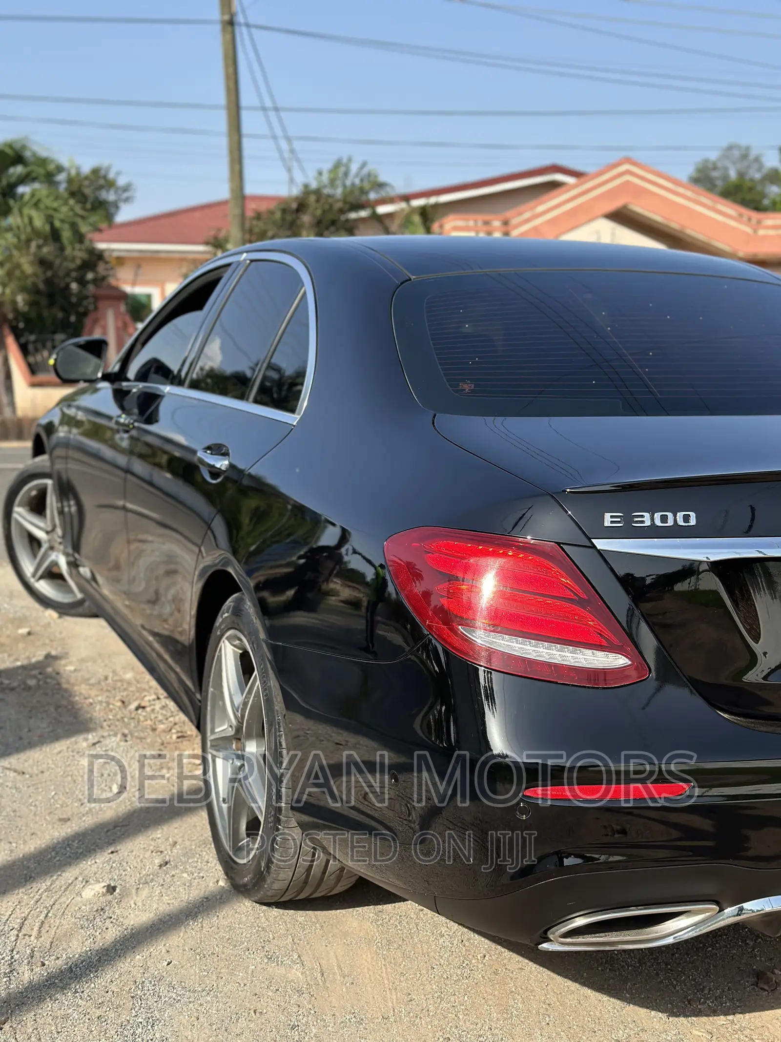 Mercedes-Benz E300 2017 Black