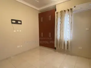 3bdrm House in New Legon, Lake Side Estate for sale