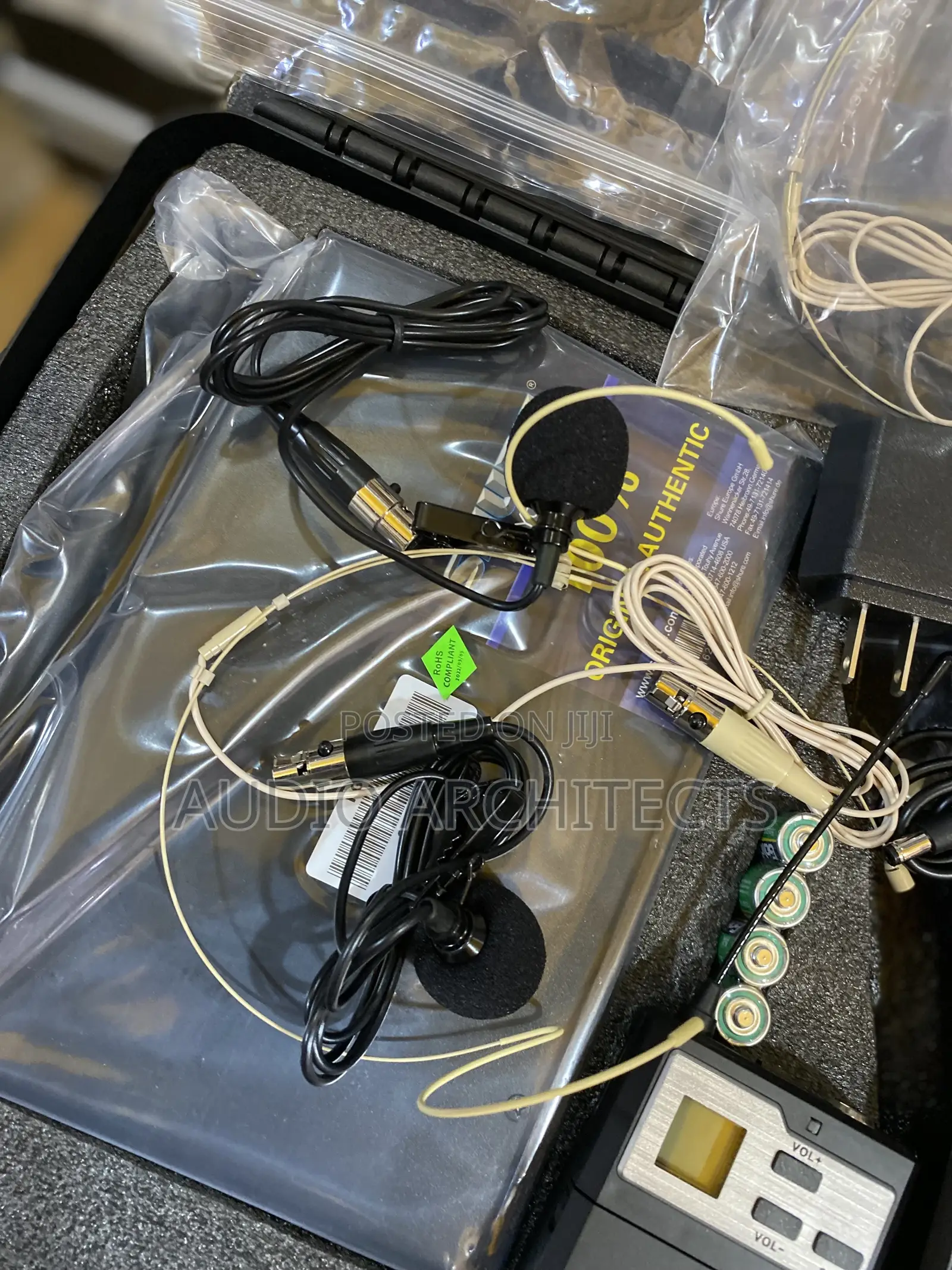 Shure 2 in 1 Lapel / Head Microphone (PGX4)
