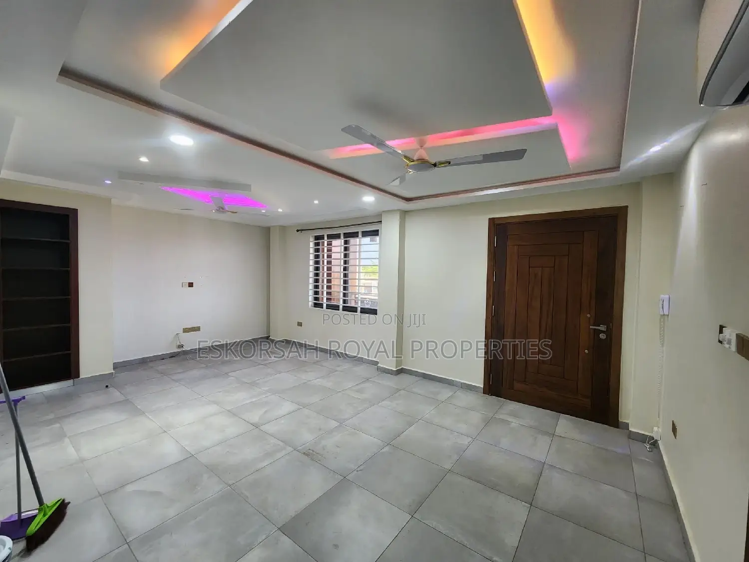 2bdrm Apartment in Nana Krom, School Junction for rent