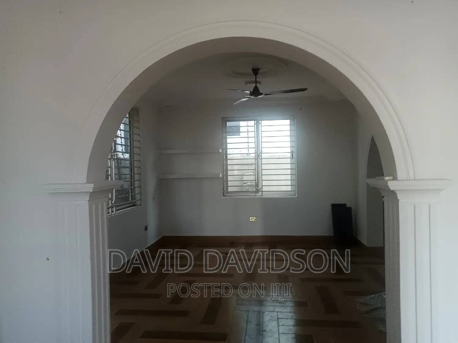 4bdrm Mansion in Executive 4 Bedroom, Tema Metropolitan for rent