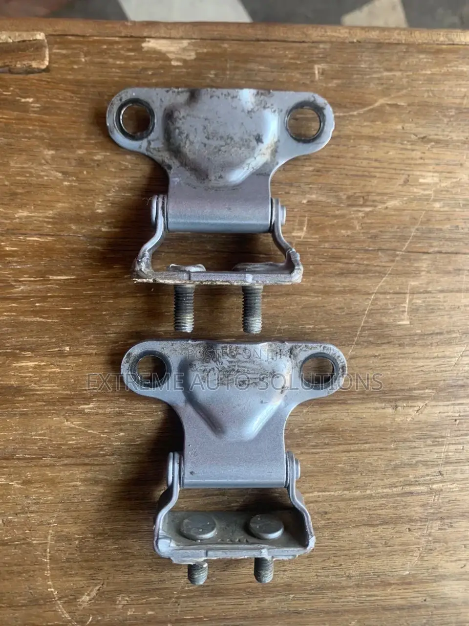 Toyota RAV 4 2020 Rear Hood Hinges